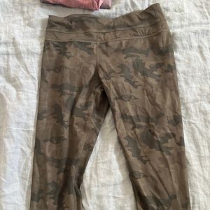 Camo lululemon leggings size 6